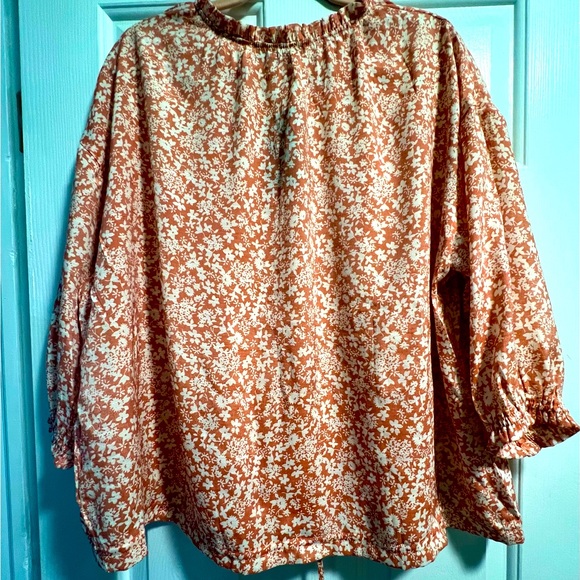 NWT-Fred & David V-neck long sleeve blouse size 2X. - Picture 2 of 3